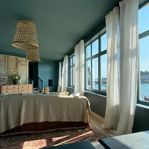  Couette-café La Maison Du Grand Rocher